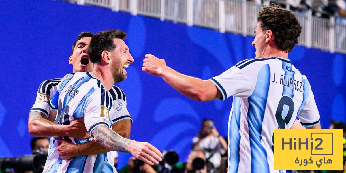 ألفاريز يحسم الجدل … ميسي هو الأعظم في التاريخ !