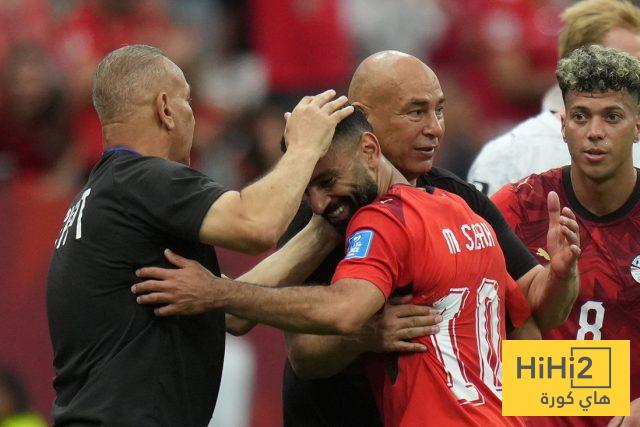 صحيفة الموندو عن حسام حسن: مؤثر وأسطورة على مقاعد بدلاء منتخب مصر