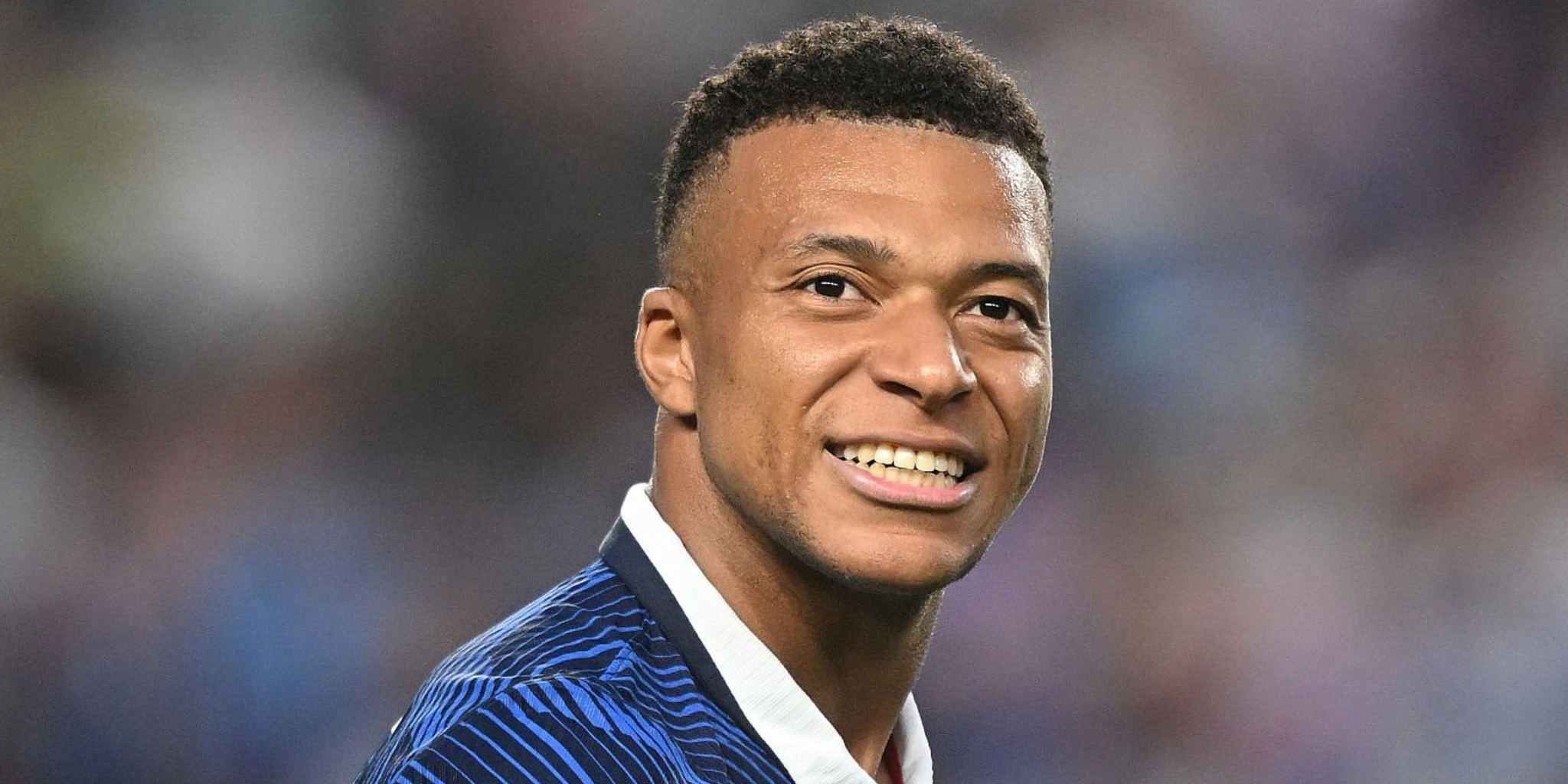مساعد ديشامب يدافع عن مبابي بقوة