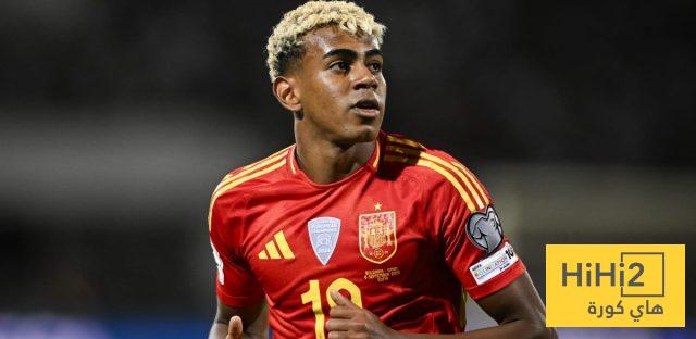 لاعب اسبانيا يدافع عن لامين يامال