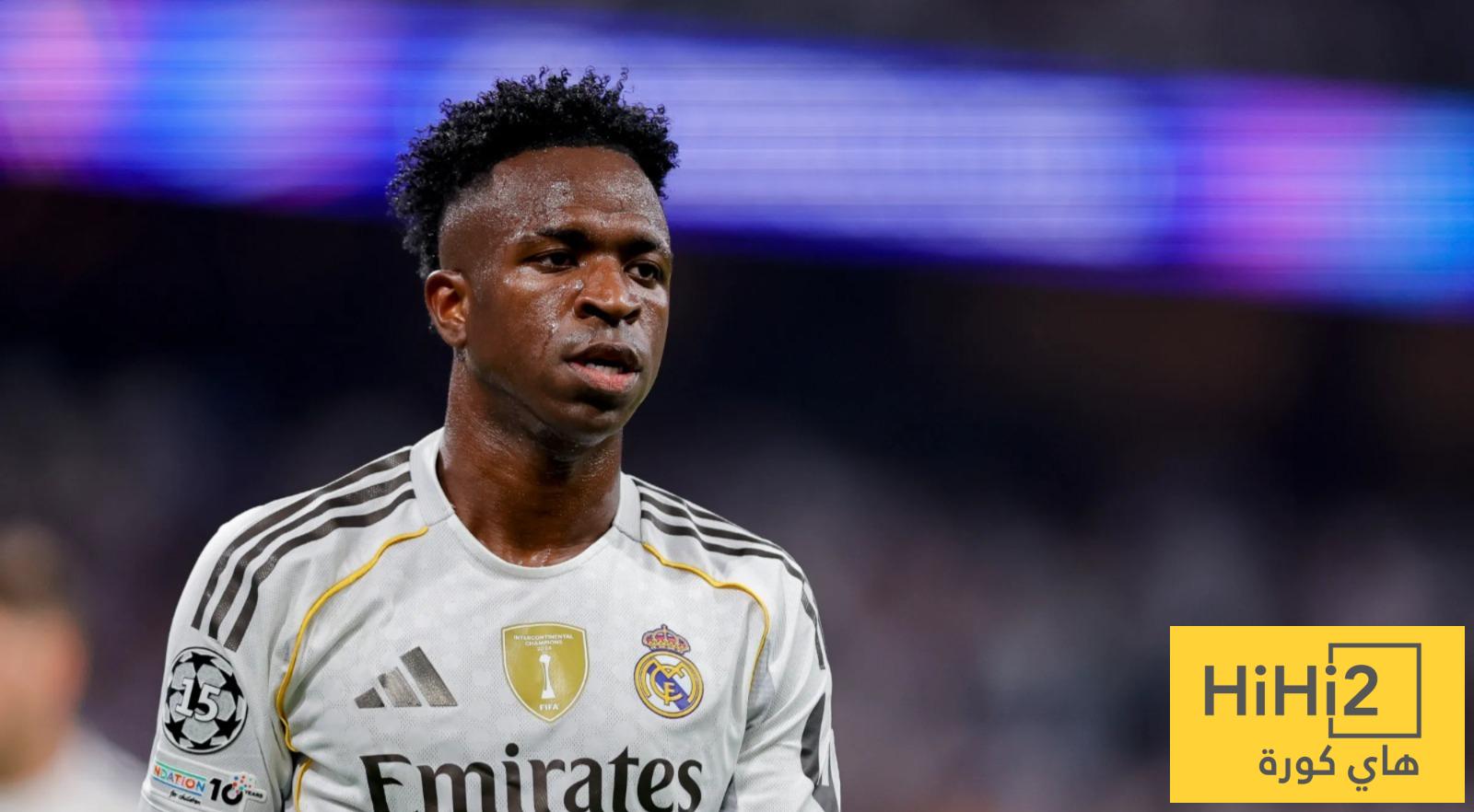 اجتماع حاسم بين ريال مدريد ووكلاء فينيسيوس.. ومورينيو يفاجئ الإدارة برأيه الفني