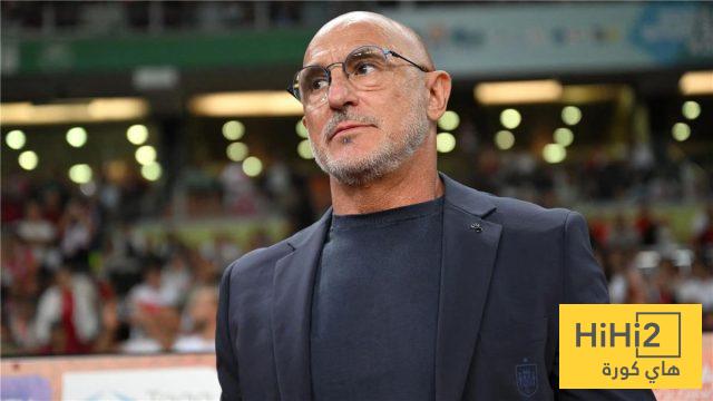 هويسن يطرق باب منتخب إسبانيا من جديد