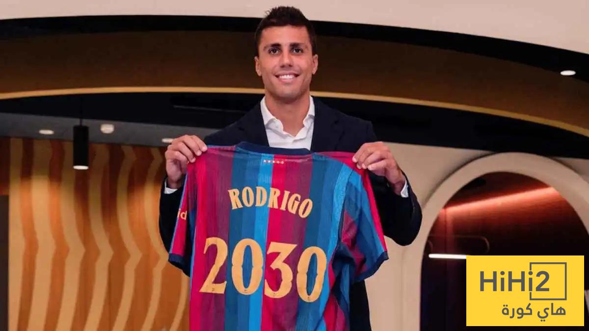 برشلونة خاطر بـ230 مليون يورو من أجل لاعب يقترب من نهاية مسيرته