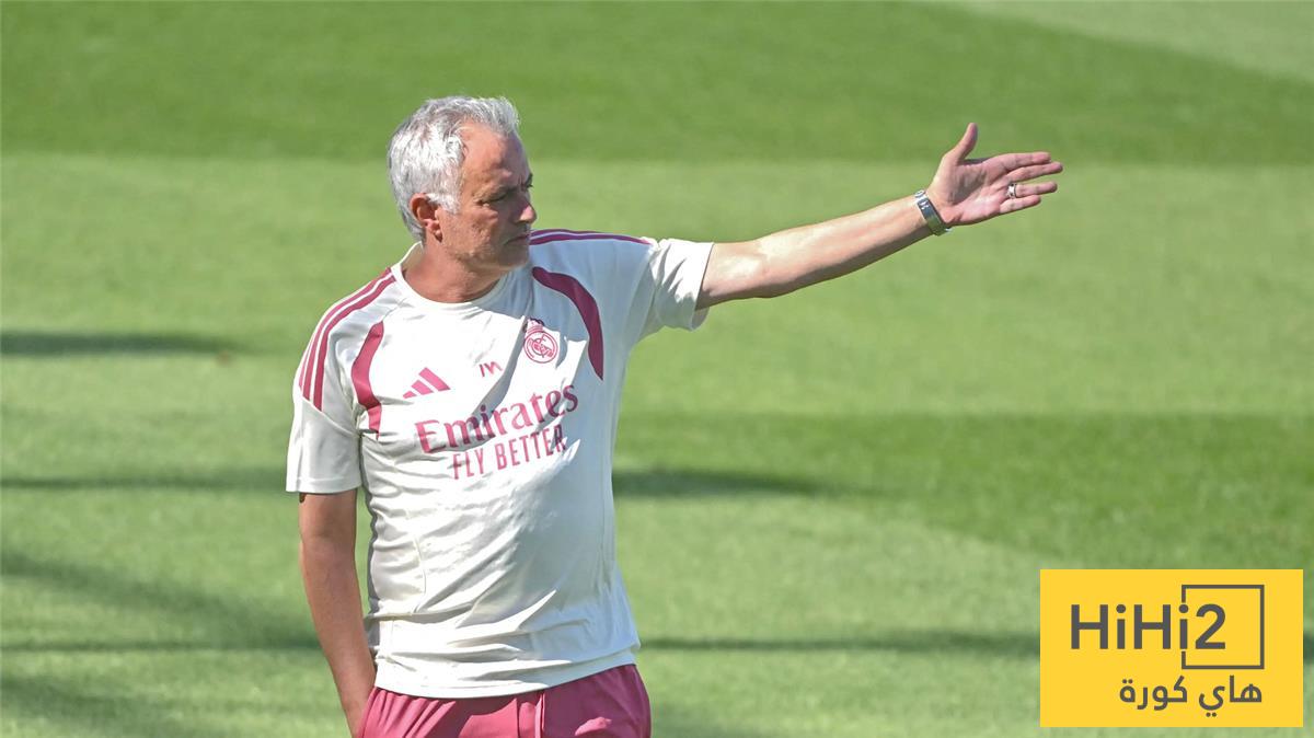 مورينيو يسخر من موهبة ريال مدريد