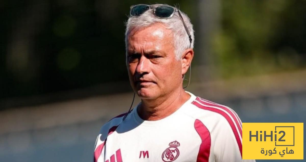 صور .. تفاصيل مورينيو في تدريبات ريال مدريد تلفت الانتباه