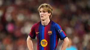 سؤال مهم في برشلونة بسبب غوردون وأولمو