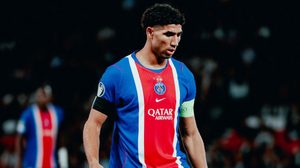 حكيمي يثير القلق قبل قمة باريس سان جيرمان ومارسيليا