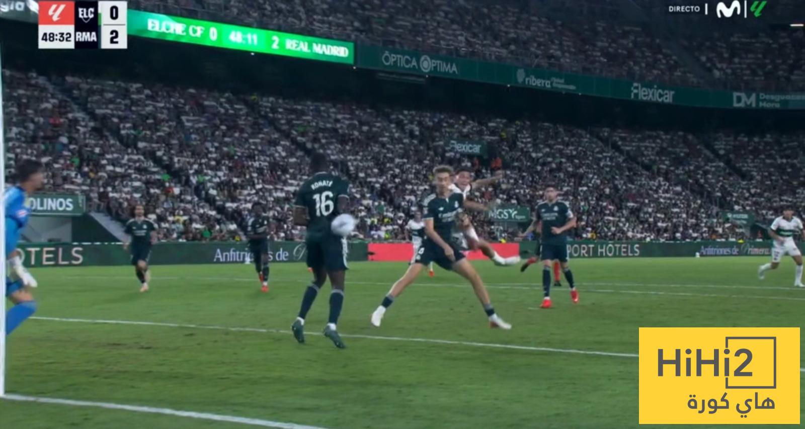 هل استحق التشي ركلة جزاء امام ريال مدريد في لقطة كوناتي؟
