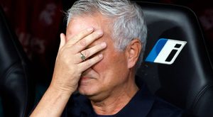 تصريحات نارية من مورينيو ضد حكم مباراة الديربي بعد خسارة ريال مدريد