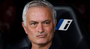 تساؤلات لمورينيو بعد سقوط ريال مدريد في الديربي
